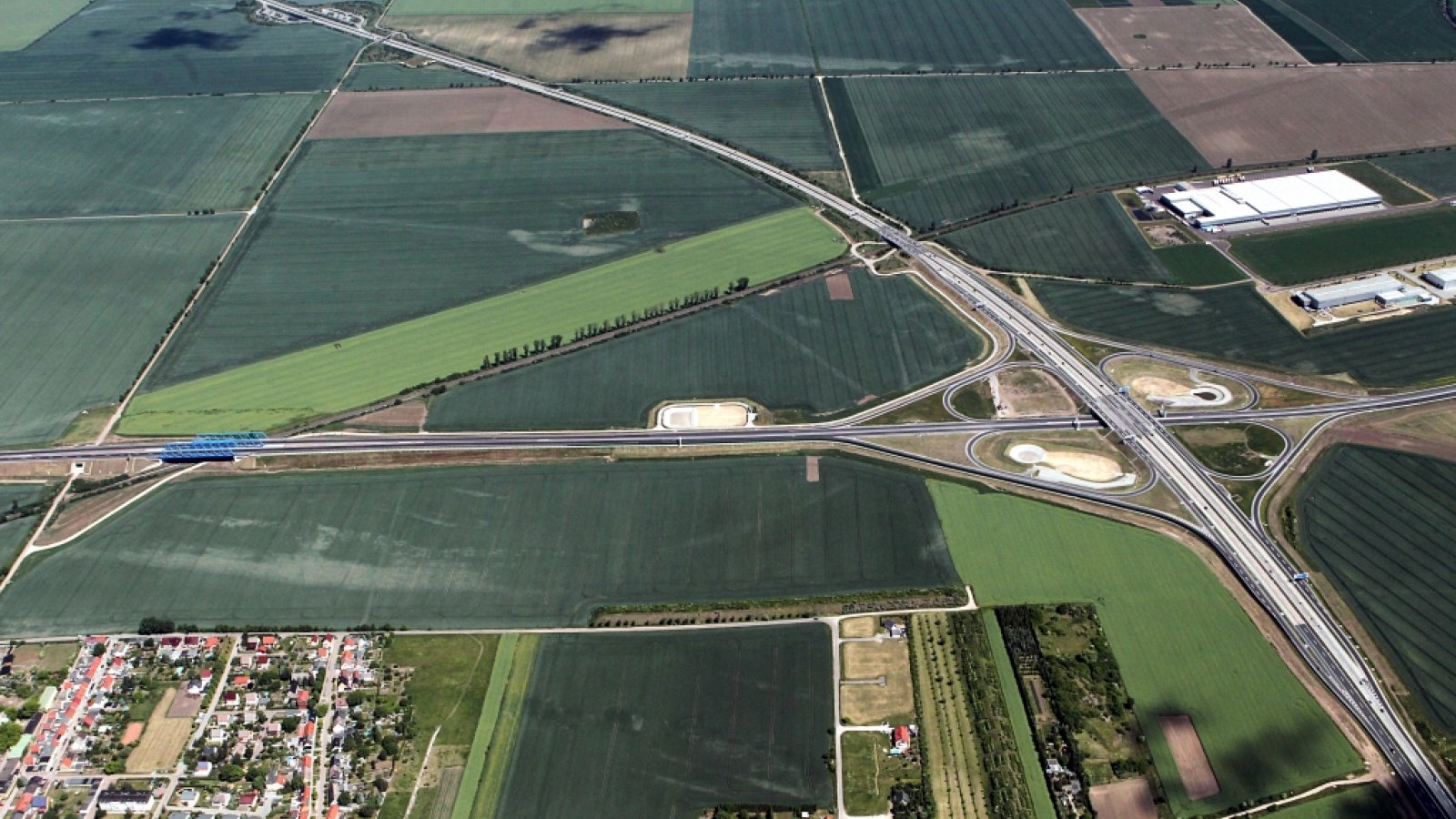elb_00027218.jpg